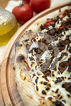 Shimeji mushroom and cream cheese pizza