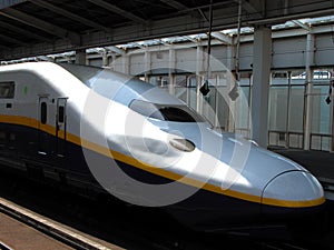 Shinkansen-E4 Max