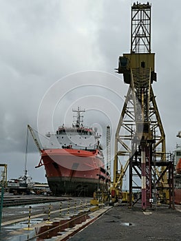 Ship dockyard vessel offshore