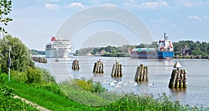 Ship encounter on the Nord-Ostsee-Kanal at OldenbÃ¼ttel, Schleswig-Holstein
