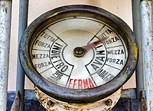 Ship engine telegraph