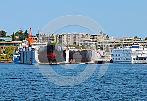 Ship floating dry dock