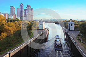 Ship floats through gate of sluice number 8