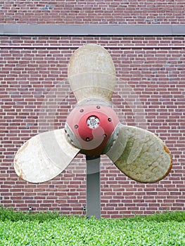 Ship propeller statuette - World Maritime University