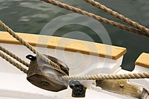 Ship pulley