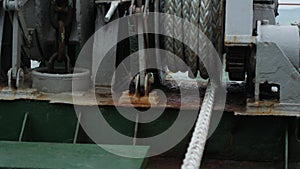 Ship rope reel raising anchor