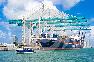 Ship unloading containers at the Port of Miami
