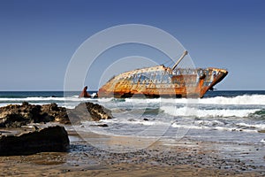 Ship wreck photo