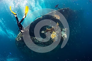 Ship wreck with free diver