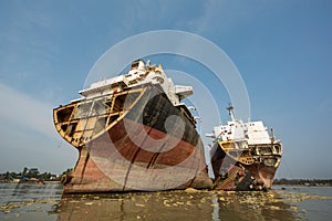 Shipbreaking yard