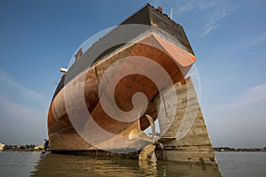 Shipbreaking yard