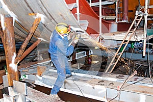 Shipbuilding fitter