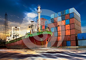 Shipping port