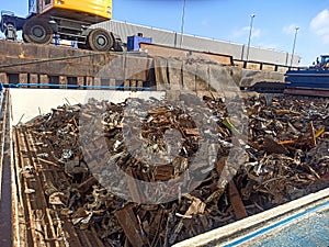 Shipping of scrap metal by sea