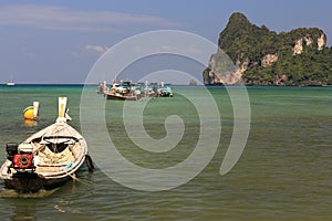 Ships, Loh Dalum Bay, Phi Phi, Thailand