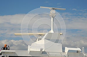 Ships radar system on an oceangoing ship