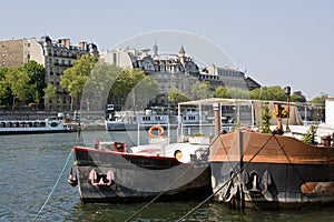 Ships on the Seine, Paris