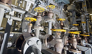 Ships valves, main engine