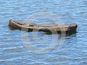 shipwreck boat sunken danger sad sorrow old abandoned photo