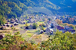 Shirakawa-go (ogimachi village) an autumn rains, begin to colors of autumn, Japan.