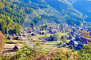 Shirakawa-go (ogimachi village) an autumn rains, begin to colors of autumn, Japan.