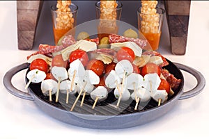 Shish-kabob dinner in a skillet