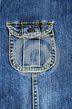 Shitr pocket jeans.