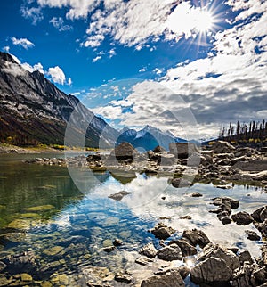 The shoaled Medicine Lake