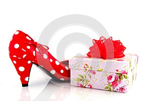 Shoe with present
