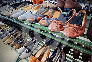 Shoe store. Pairs of shoes. Magazin pantofi incaltaminte