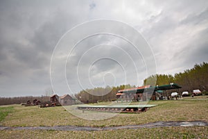 Shooting range from front - shelter for throwing machines