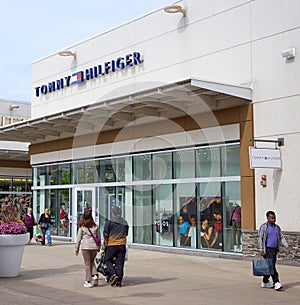 Tommy Hilfiger Store Front