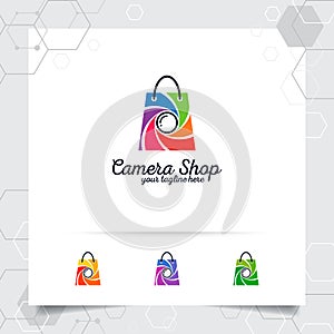 Shopping bag logo design concept of online shop icon and camera lens vector used for camera store, e-commerce, and supermarket