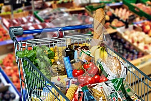 Shopping cart with foods