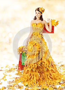 Shopping Woman Happy In Autumn Fashion Dress Of Ye