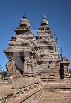 Shore temple It is a structural temple, built with blocks of granite Mamallpuram Tamil Nadu