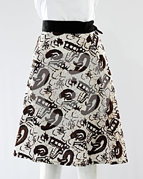 Short skirt with a unique batik motif for women who like ethnic style photo