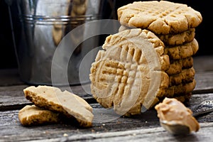 Shortbread cookie with peanut butter