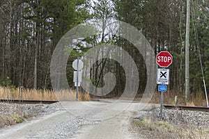 Rural rail crossing - no gates