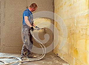 Shotcrete worker