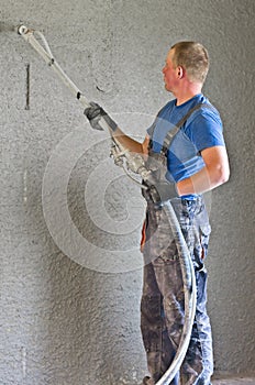 Shotcrete worker