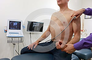 shoulder joint - diagnosis with ultrasound