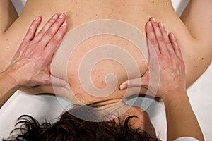 Shoulder muscle massage