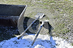Shovels and other tools for mixing mortar and concrete