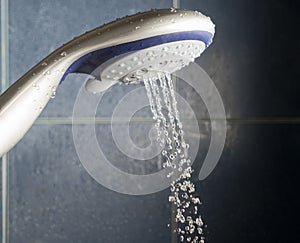 Shower head with stream of water spead out
