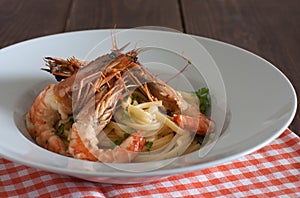 Shrimp linguine