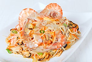 Shrimp and mussels salad with cellophane noodles