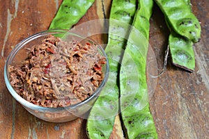 Shrimp paste chili sauce with mango and Thai plat bean