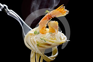 Shrimp spaghetti on fork