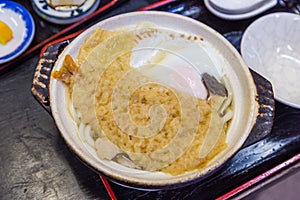 shrimp tempura udon with egg - Japanese food